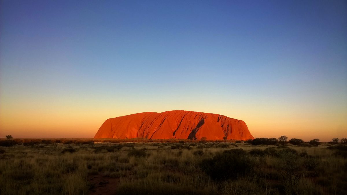 Uluru zachód słońca